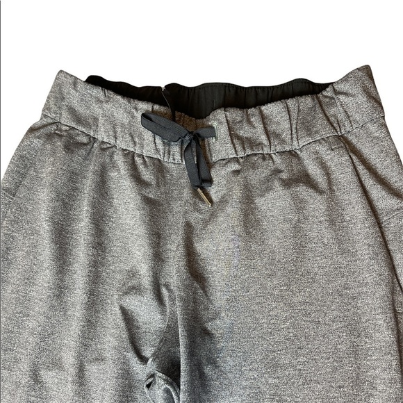 Lululemon On The Fly Pant Size 6 color grey - Picture 8 of 10